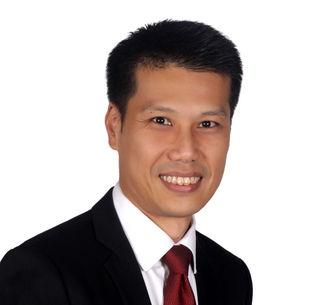 Headshot of Ti Hwei How’s, Vice President, International Oncology at AstraZeneca